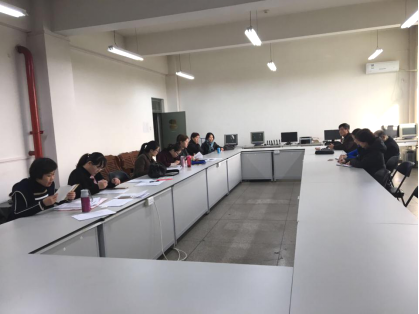 大家认真学习“红船精神”